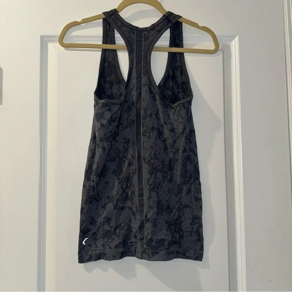 💕SALE💕Zyia Active Grey Splash Tank - Picture 3 of 4